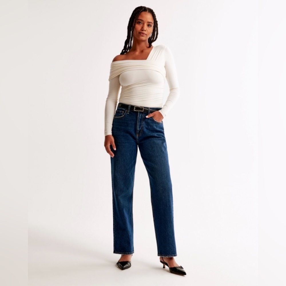 Abercrombie & Fitch the vintage straight high-rise curve love jeans